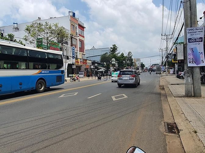 Hình ảnh Bán lô đất 100m2 vị trí đắc địa,kinh doanh được