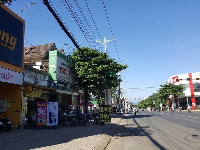 Hình ảnh Bán lô đất 100m2 vị trí đắc địa,kinh doanh được,,