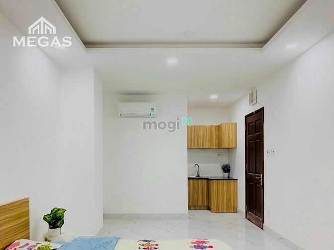 Hình ảnh Cho thuê CHDV mới xây full nội thất ngay Sân Bay TSN, ban công siêu to