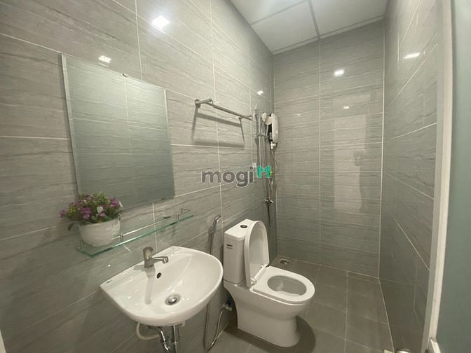 Hình ảnh CHDV studio full nội thất có bancong ở Âu Dương Lân Quận 8