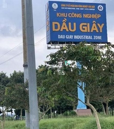 Hình ảnh Chú em cần bán lô đất thổ cư sát chợ đầu mối Nông sản Dầu Giây