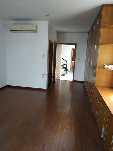 Hình ảnh Cho thuê nhà 5 tầng mặt tiền đường Lê Văn Thịnh đặt văn phòng công ty