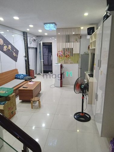 Hình ảnh Cho Thuê nhà nhỏ xinh, khu biệt thự Bình An, Quận 2.