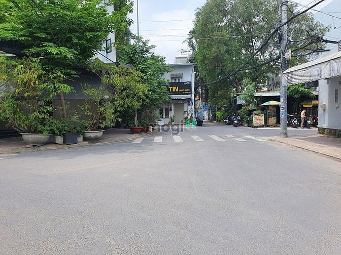 Hình ảnh Cho Thuê nhà nhỏ xinh, khu biệt thự Bình An, Quận 2.