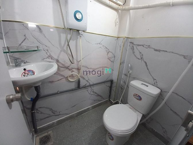 Hình ảnh Hot! Cho thuê 2PN - 2WC|Balcon|Nguyễn Văn Thủ, Q1