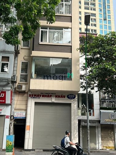 Hình ảnh Cho thuê nhà mặt phố Linh Lang