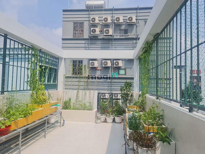 Hình ảnh Trụng tâm quận. Ngã tư Nguyễn Thái sơn vincom Phan Văn Trị