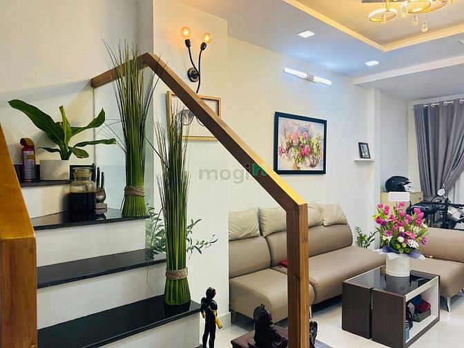 Hình ảnh Bán nhà Lạc Long Quân P8 Tân Bình 35m2 3T chỉ 3.9 tỷ.