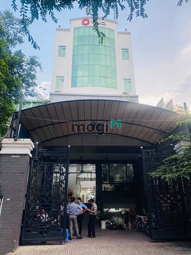 Hình ảnh Cho Thuê Căn Góc 3 Mặt Tiền Nguyễn Trãi Q1