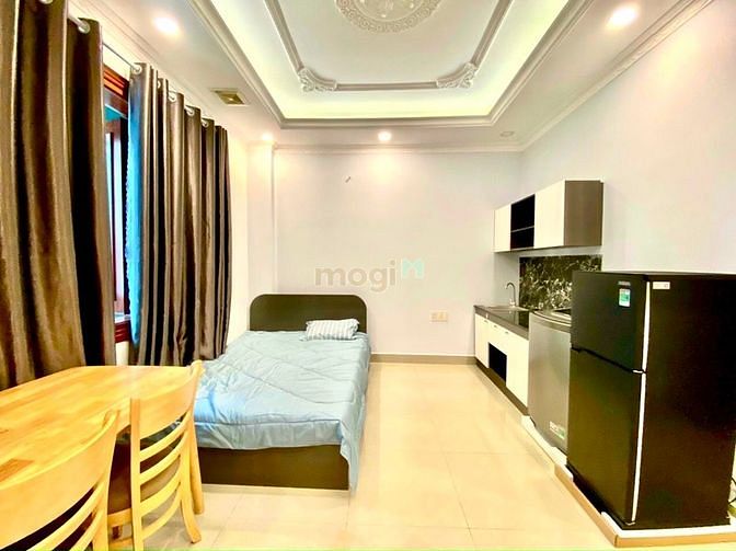 Hình ảnh Căn Hộ Q1 FullNT có cửa sổ lớn ngay đường Trần Quang Khải