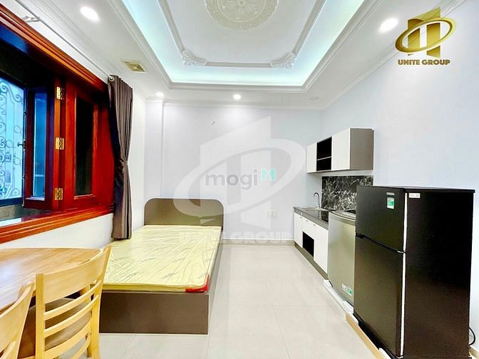 Hình ảnh Căn Hộ Q1 FullNT có cửa sổ lớn ngay đường Trần Quang Khải