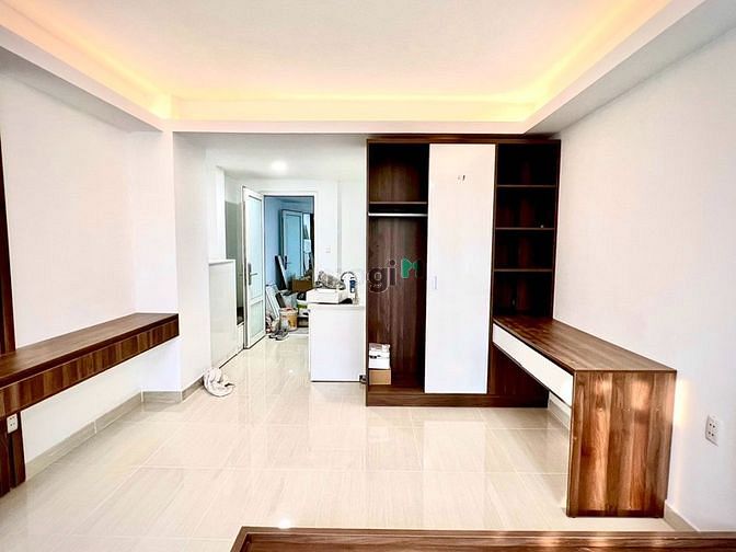 Hình ảnh Mặt tiền Cống Quỳnh ngay vòng xoay chợ Thái Bình Quận 1