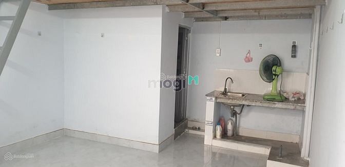 Hình ảnh Phòng trọ Tân Bình, sát ngã tư âu cơ, lạc long quân: Wc + bếp riêng