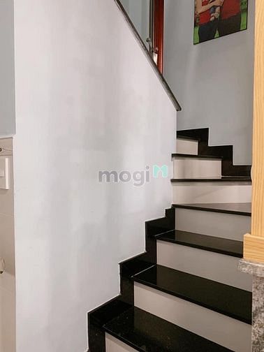 Hình ảnh Tân Phú-Bờ bao tân thắng-Hẻm ba gác-24m2-5tầng BTCT-Chỉ 4,3 Tỷ
