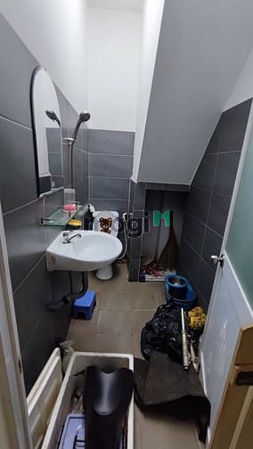 Hình ảnh Nhà nhỏ đẹp 1 Lầu 2PN đường Bình Trị Đông