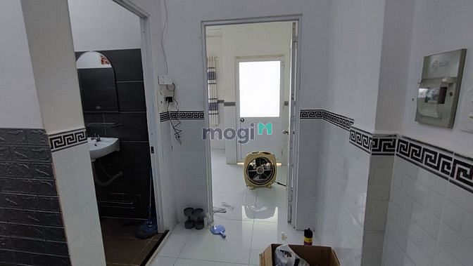 Hình ảnh Nhà nhỏ đẹp 1 Lầu 2PN đường Bình Trị Đông