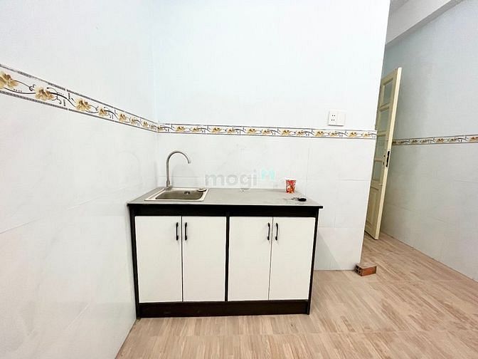 Hình ảnh Nhà Mới 100% - Có Thang Máy - PVC - Gò Vấp