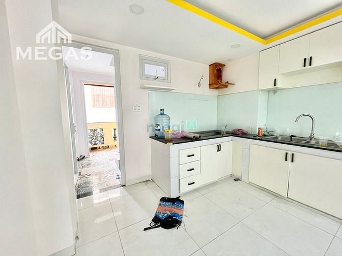 Hình ảnh Căn Hộ Dịch Vụ Mới Xây Có Sân Sau Full Nội Thất