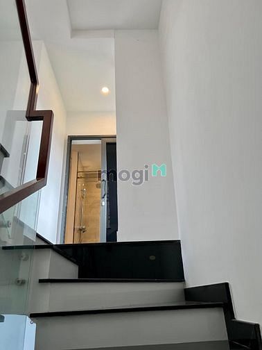 Hình ảnh Bán nhà Phố Tân phú hẻm xe hơi siêu hiếm