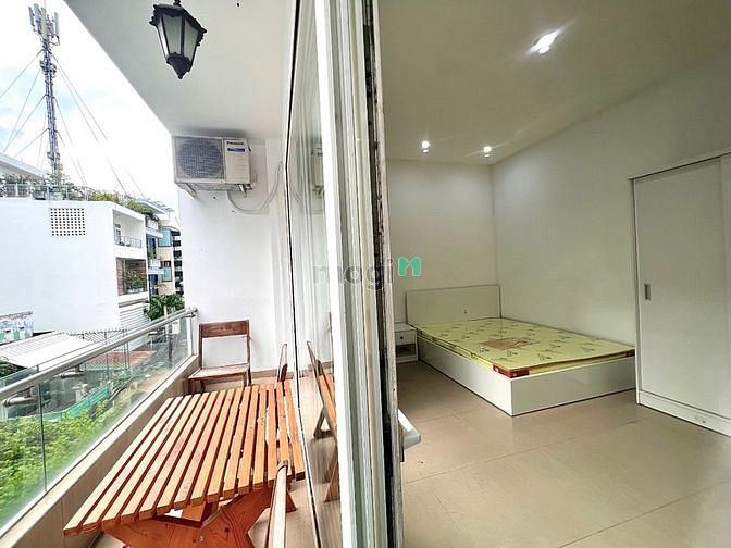 Hình ảnh CHDV mới tinh 2 Phòng Ngủ 80m2 (Full nội thất có Ban công thoáng mát )