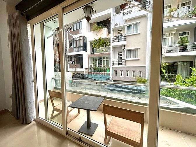 Hình ảnh CHDV mới tinh 2 Phòng Ngủ 80m2 (Full nội thất có Ban công thoáng mát )