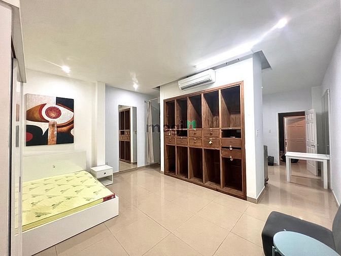 Hình ảnh CHDV mới tinh 2 Phòng Ngủ 80m2 (Full nội thất có Ban công thoáng mát )