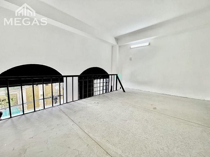 Hình ảnh Duplex-bancol ngay Nguyễn Thái Sơn
