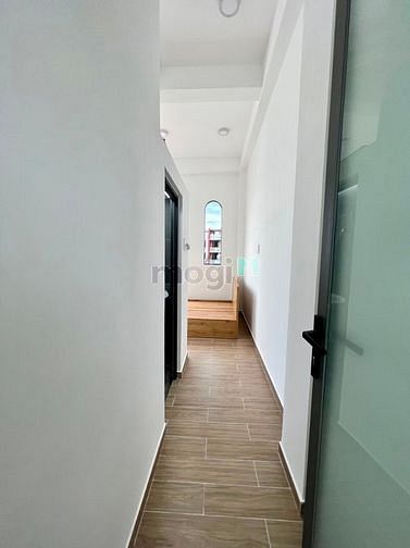 Hình ảnh CHDV Studio-Full nội thất-Cửa sổ to-Toà nhà thằng máy-Giảm 200k