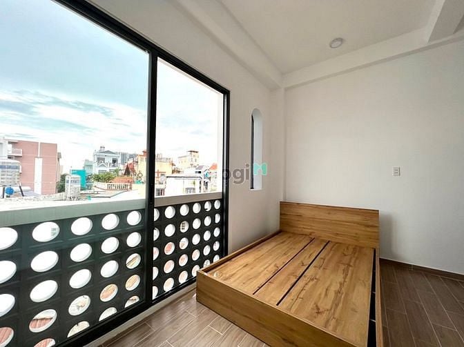 Hình ảnh CHDV Studio-Full nội thất-Cửa sổ to-Toà nhà thằng máy-Giảm 200k