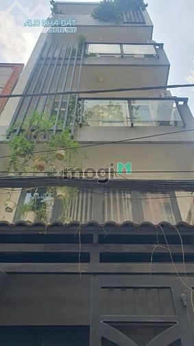 Hình ảnh Bán nhà quận 10 đường cách mạng tháng 8 , chỉ 9 tỷ