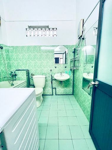 Hình ảnh 🏠🏠CH 1 Phòng Ngủ Balcony. NGÃ 4 HÀNG XANH. BThạnh🍄