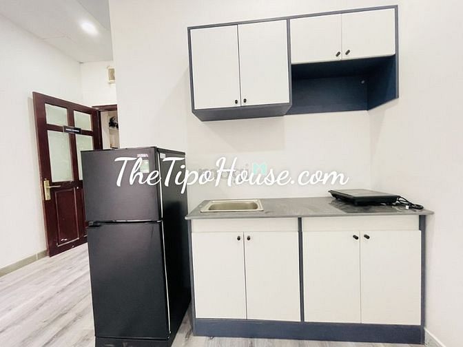 Hình ảnh Sang chdv mặt tiền Hoàng Diệu Q4 80m full phòng