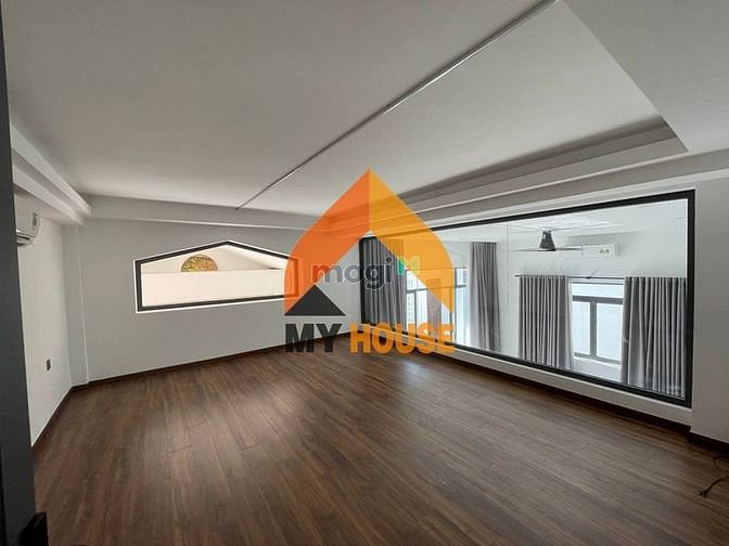 Hình ảnh Villa Thảo Điền 200m2 style hiện đại, mới xây 3000$