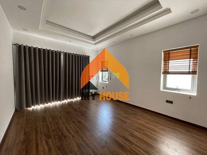 Hình ảnh Villa Thảo Điền 200m2 style hiện đại, mới xây 3000$