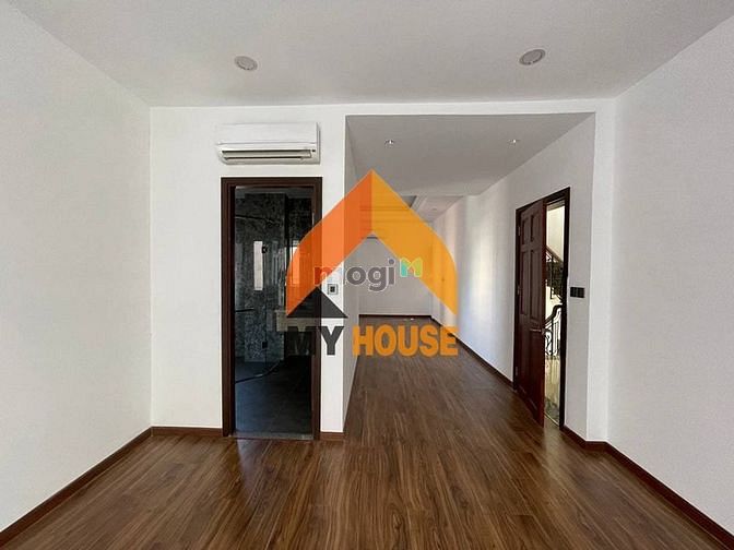 Hình ảnh Villa Thảo Điền 200m2 style hiện đại, mới xây 3000$