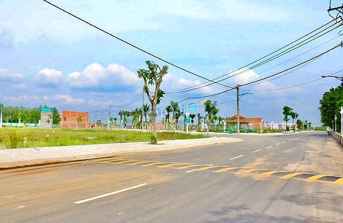 Hình ảnh Sang nhanh lô đất mới mua đối diện khu công nghiệp