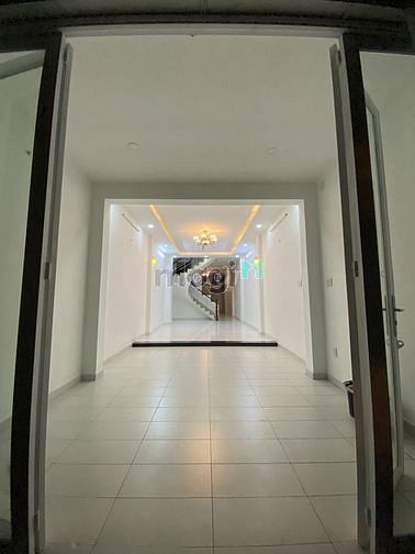 Hình ảnh Nhà gần Aeon Tên Lửa mới xây 4x20m 3 lầu 6PN