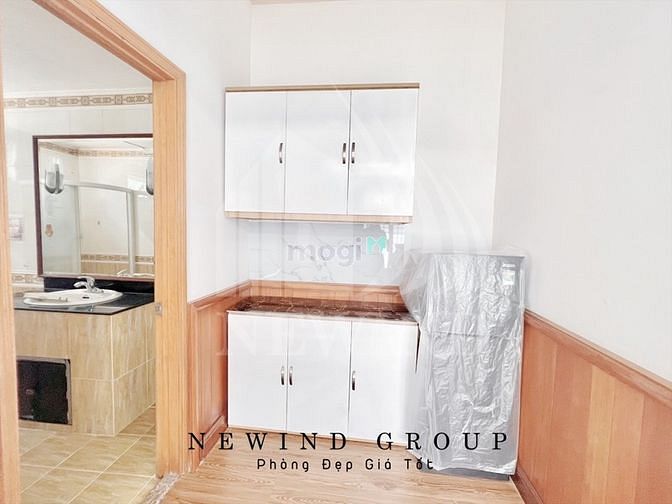 Hình ảnh Mb6623 nạp rút nhanh chóng ban công full nội thất Q4, sát Q1_ máy giặt riêng, mới, an ninh