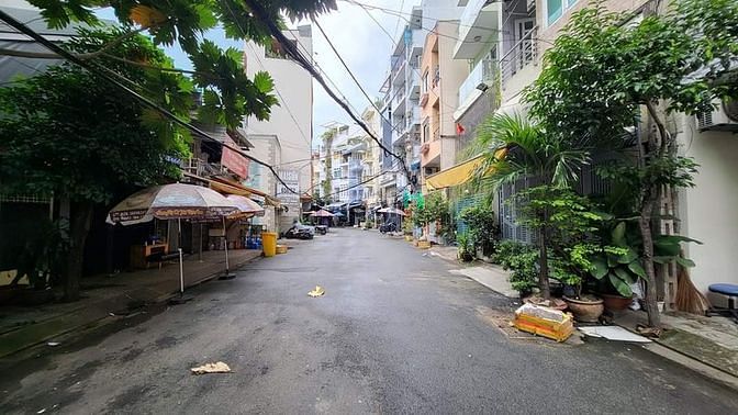 Hình ảnh Quận 3 khu vip Cách Mạng Tháng 8 hẻm 14m, bán gấp