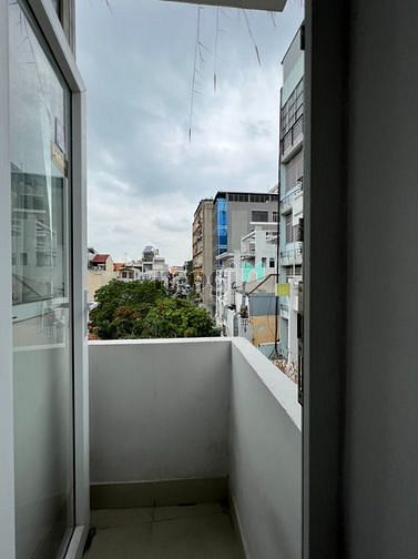 Hình ảnh Studio ban công máy giặt riêng ngay đại học Hutech