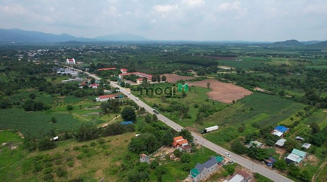 Hình ảnh *Bán đất mặt tiền đẹp QL55 Tân Phúc Hàm Tân Bình Thuận. *Vị trí: trung