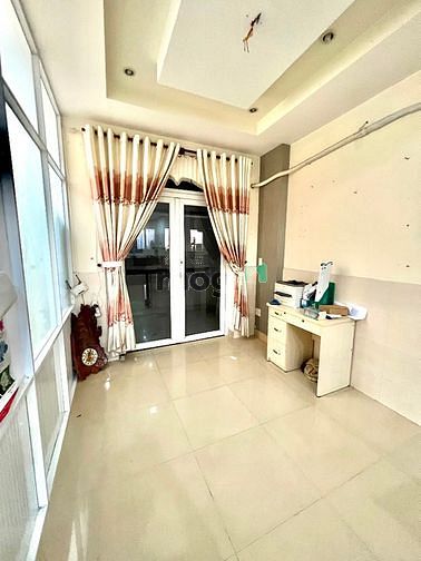 Hình ảnh Căn 1PN ban công lớn, có cửa sổ 60m2 ngay Quận 10
