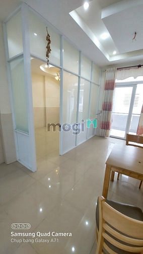 Hình ảnh Căn 1PN ban công lớn, có cửa sổ 60m2 ngay Quận 10