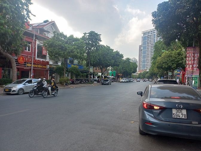 Hình ảnh Cho thuê biệt thự Nguyễn Văn Lộc - Mỗ Lao