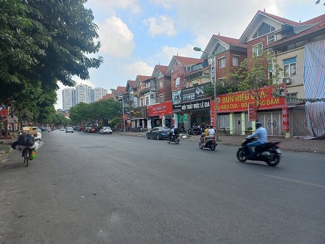 Hình ảnh Cho thuê biệt thự Nguyễn Văn Lộc - Mỗ Lao
