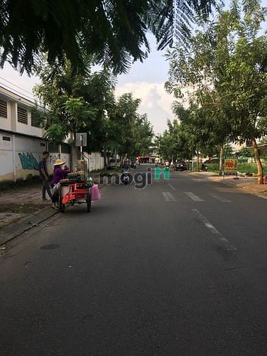 Hình ảnh Nhà Hồ Bá Phấn Phước Long A Thủ Đức 65m, KD chuẩn, chỉ nhỉnh 5 tỷ.
