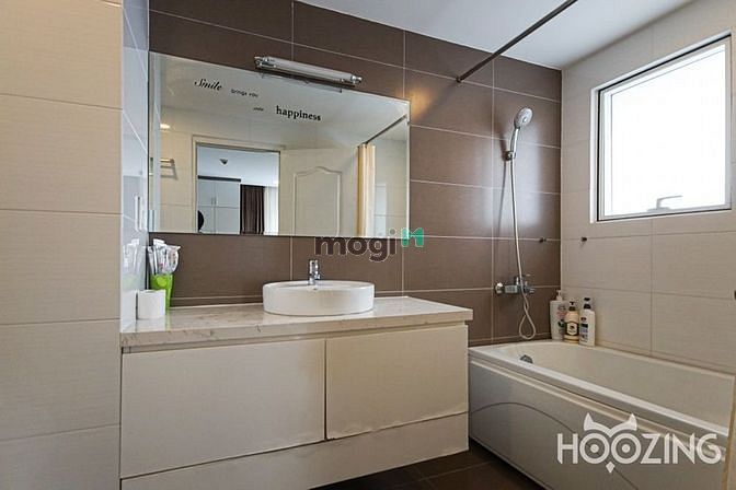 Hình ảnh Hotiland.info - 3PN 125 m2, căn góc view đông, nhà đầy đủ nội thất