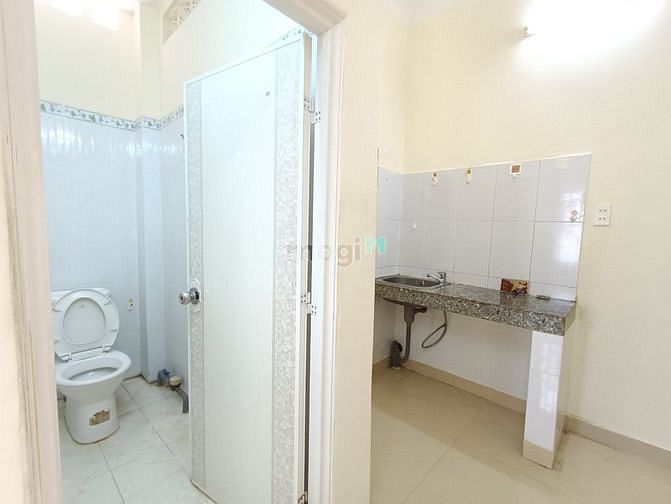 Hình ảnh cho thuê phòng có máy lạnh, ngay ngã 3 tân cảng