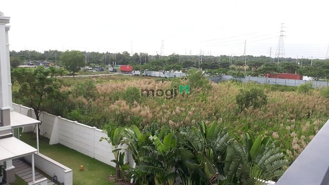 Hình ảnh Cho thuê nhà phố Lavila 4PN, 4WC nội thất cao cấp