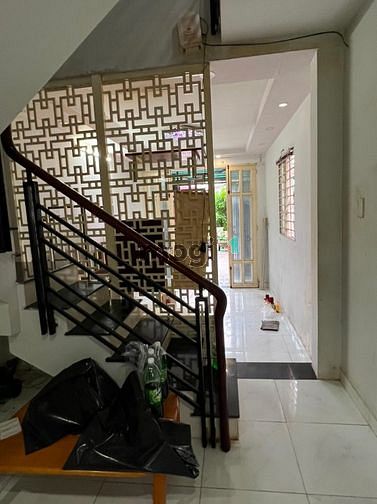 Hình ảnh Cho thuê nhà 44m2 ô tô đến nhà hẻm C2 phạm hùng